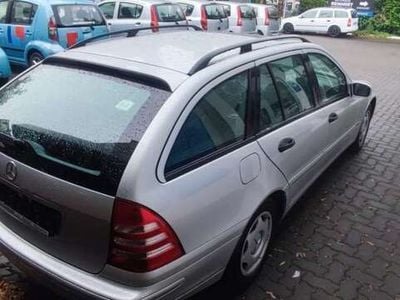 Mercedes C180