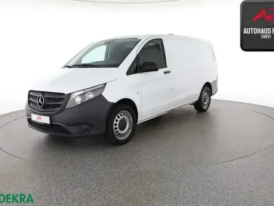 Gebraucht Mercedes Vito 163 PS (119 kW) 2021 Arktikweiss Van