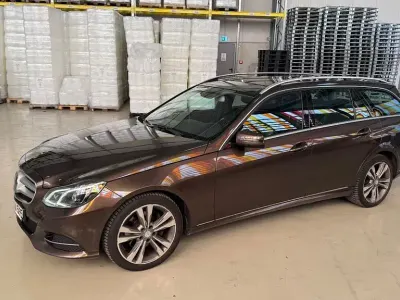 Gebraucht Mercedes E350 252 PS (185 kW) 2014 Braun Limousine