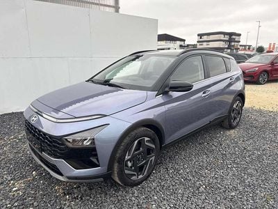 Neu Hyundai Bayon Premium 99 PS (72 kW) 2025 Meta blue dach schwarz 5pm SUV