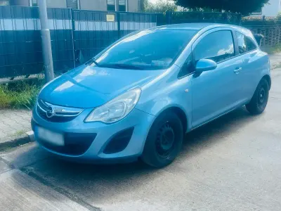 Usata Opel Corsa 87 CV (63 kW) 2013 Blu Utilitaria