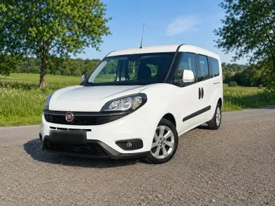 Gebraucht Fiat Doblò 120 PS (88 kW) 2018 Weiß Van / Kleinbus