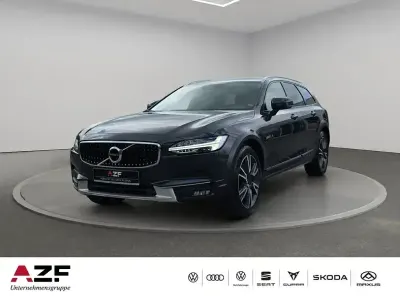 Käytetty Volvo V90 CC 190 HP (139 kW) 2019 Harmaa Farmari
