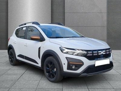 Neu Dacia Sandero Extreme 101 PS (74 kW) 2025 Arktisweiß SUV