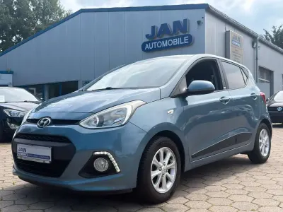 Gebraucht Hyundai i10 Passion 67 PS (49 kW) 2017 Blau Kleinwagen
