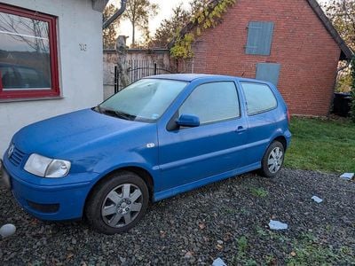 Gebraucht VW Polo 50 PS (36 kW) 2001 Blau Kleinwagen