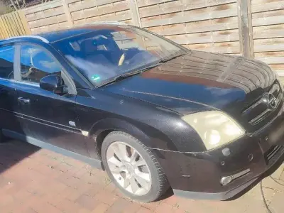 Gebraucht Opel Signum 155 PS (114 kW) 2003 Schwarz Kleinwagen