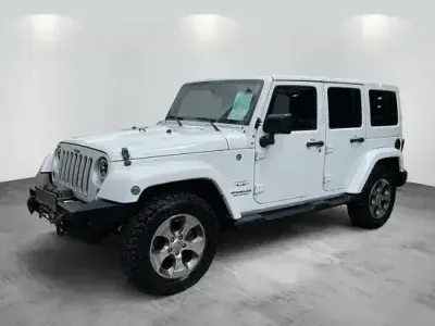 Gebraucht Jeep Wrangler Sahara 200 PS (147 kW) 2017 Bright white clear coat SUV