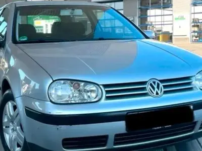 Gebraucht VW Golf IV 101 PS (74 kW) 2003 Silber Limousine