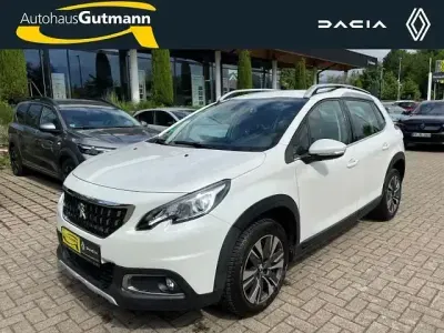 Gebraucht Peugeot 2008 Allure 110 PS (80 kW) 2019 Lack weiss perlglänzend/metallic SUV