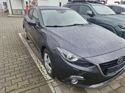 Używany Mazda 3 Sports-Line 165 KM (121 kW) 2015 Szary Sedan/Limuzyna