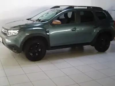 Gebraucht Dacia Duster Extreme 150 PS (110 kW) 2023 Zederngrün metallic SUV