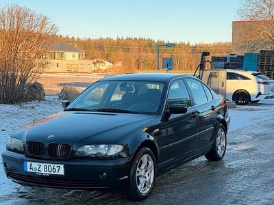 Schwarz Gebraucht 2005 BMW 318 Limousine | 3.500 € (Teuer)