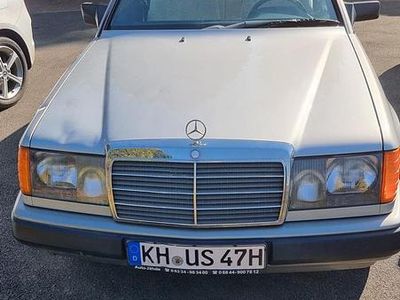 Gebraucht Mercedes C230 97 PS (71 kW) 1988 Gold Coupé