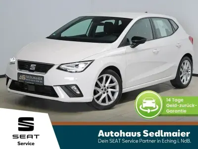 Używany Seat Ibiza FR 95 KM (69 kW) 2023 Biały Hatchback