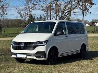 Second-hand VW Multivan 150 CP (110 kW) 2021 Alb Monovolum
