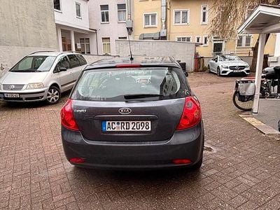 Gebraucht Kia Ceed 120 PS (88 kW) 2007 Schwarz Kleinwagen