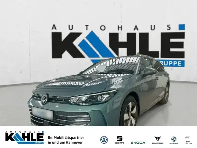 Gebraucht VW Passat Business 150 PS (110 kW) 2026 Maripositgrün metallic Kombi