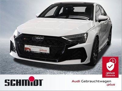 Neu Audi RS3 Ambiente 400 PS (294 kW) 2025 Mythosschwarz metallic Limousine