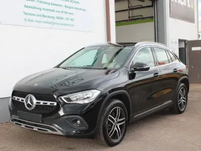 Gebraucht Mercedes GLA250 160 PS (117 kW) 2022 Schwarz SUV