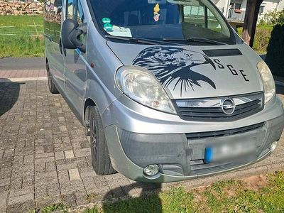 Usata Opel Vivaro 150 CV (110 kW) 2008 Argento Monovolume