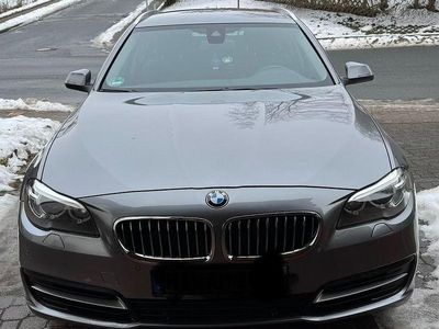 Gebraucht BMW 530 258 PS (189 kW) 2015 Grau Kombi