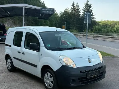Używany Renault Kangoo 86 KM (63 kW) 2009 Biały Pickup