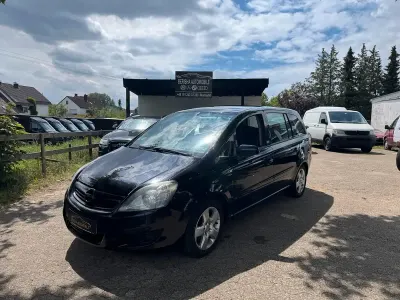 Gebraucht Opel Zafira 110 PS (80 kW) 2008 Schwarz Van / Kleinbus