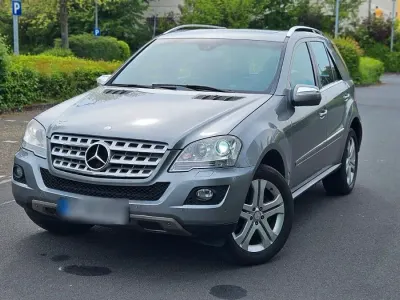 Gebraucht Mercedes ML350 Sport 224 PS (164 kW) 2009 Silber SUV