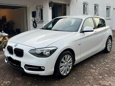 Gebraucht BMW 118 Sport Line 170 PS (125 kW) 2014 Weiß Kleinwagen