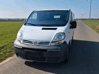 Second-hand Nissan Primastar 105 CP (77 kW) 2005 Alb Monovolum