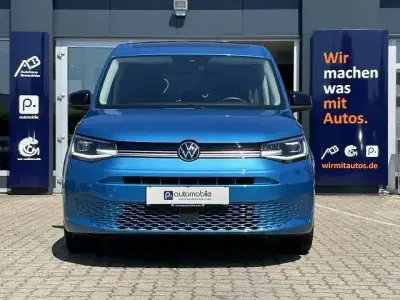 Gebraucht VW Caddy Style 114 PS (83 kW) 2023 Blau Van / Kleinbus