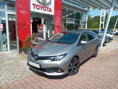 Gebraucht Toyota Auris Hybrid Team 136 PS (100 kW) 2018 Grau Limousine