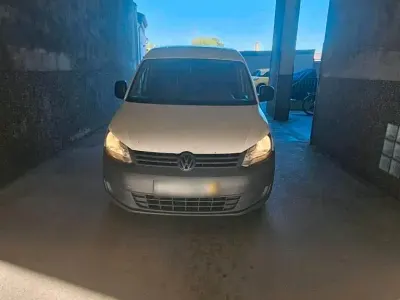 Gebraucht VW Caddy 109 PS (80 kW) 2011 Weiß Van / Kleinbus
