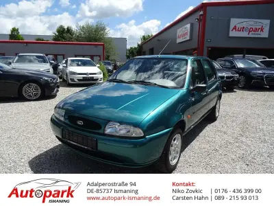 Gebraucht Ford Fiesta Style 75 PS (55 kW) 1999 Karibikgrün Kleinwagen
