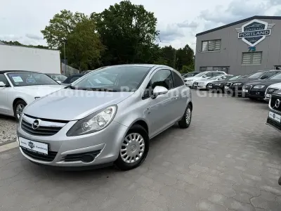 Gebraucht Opel Corsa Edition 69 PS (50 kW) 2011 Silber Kleinwagen