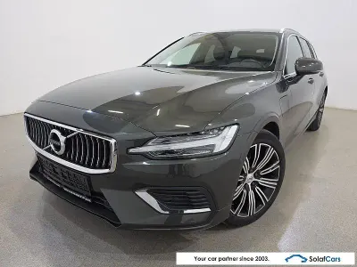 Gebraucht Volvo V60 Inscription 253 PS (186 kW) 2020 Grau Kombi