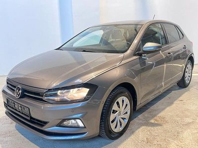 Grau Gebraucht 2021 VW Polo Comfortline Limousine | 16.399 € (Guter Preis)