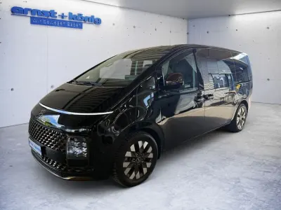 Gebraucht Hyundai Staria Signature 177 PS (130 kW) 2022 Abyss black Van / Kleinbus