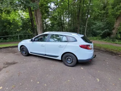 Gebraucht Renault Mégane GrandTour LIMITED 110 PS (80 kW) 2014 Weiß Kombi