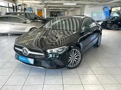 Gebraucht Mercedes CLA200 163 PS (119 kW) 2020 Kosmosschwarz  metal... Coupé