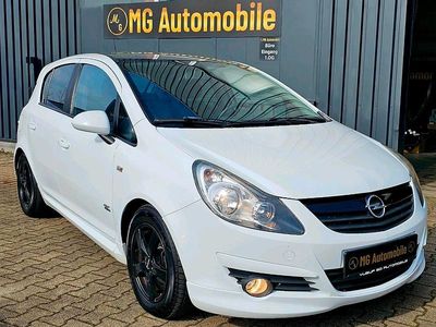 Gebraucht Opel Corsa Color Edition 101 PS (74 kW) 2010 Weiß Kleinwagen