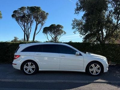 Gebraucht Mercedes R350 AMG 265 PS (194 kW) 2012 Weiß Van / Kleinbus