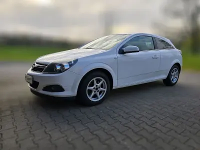 Gebraucht Opel Astra GTC Sport 116 PS (85 kW) 2009 Weiß Coupé