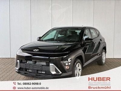 Neu Hyundai Kona Comfort 101 PS (74 kW) 2025 Shimmering silver SUV