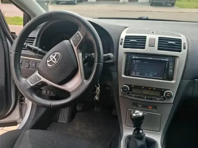 Gebraucht Toyota Avensis 150 PS (110 kW) 2011 Kombi