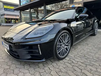 Neu Porsche Panamera 470 PS (345 kW) 2026 Schwarz Kleinwagen