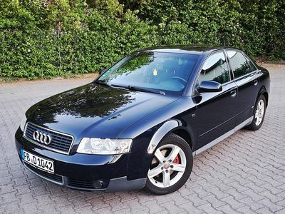Begagnad Audi A4 160 HK (117 kW) 2002 Blå Sedan