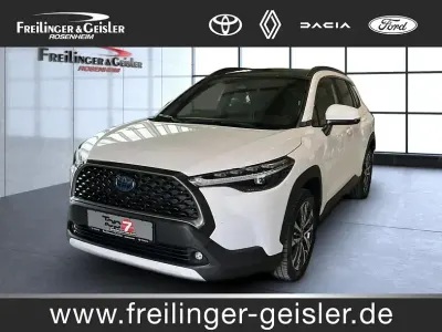 Gebraucht Toyota Corolla Cross Team 197 PS (144 kW) 2022 Schneeweiß SUV