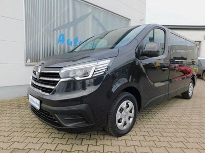 Gebraucht Renault Trafic Life 110 PS (80 kW) 2024 Schwarz midnight Van / Kleinbus